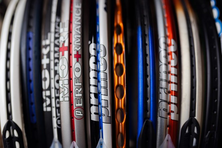 tennis-racket-g1ba375ae8_1280